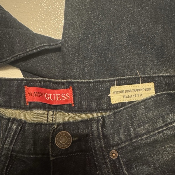 Guess "Halsted Fit" Size 29x32 Dark Wash Medium Rise Tapered Slim Fit Jeans - Picture 5 of 6